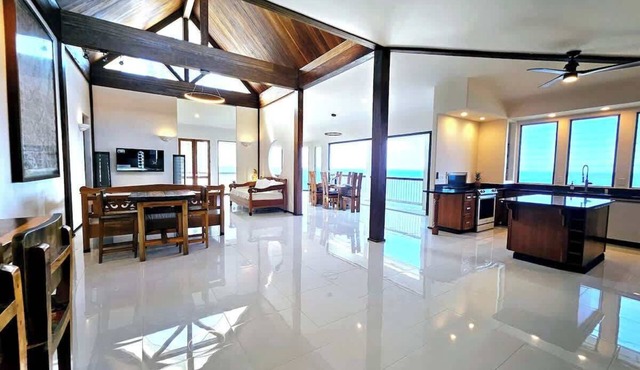 Breathtaking Oceanfront Home on Lava Rock Beach.