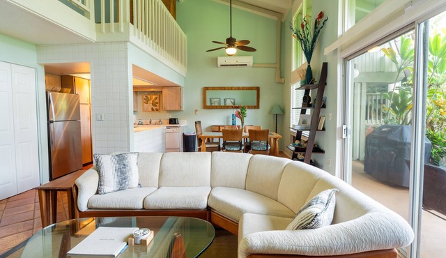 Bright and airy garden condo in spectacular Princeville with air conditioning