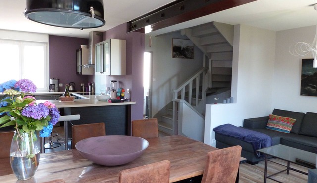 Bright tastefully decorated house 300 meters from the Sables Blancs beach. in Concarneau