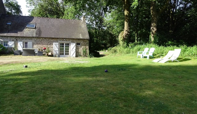 Brittany house in Finistère with fireplace, Pets welcome! in Tourch