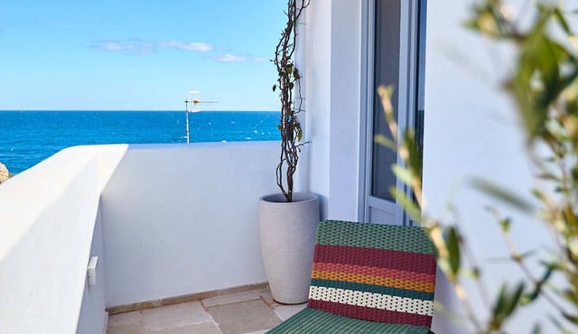 Casa di Recente Ristrutturazione, in Locazione Turistica, a due Passi dal Mare in Puglia