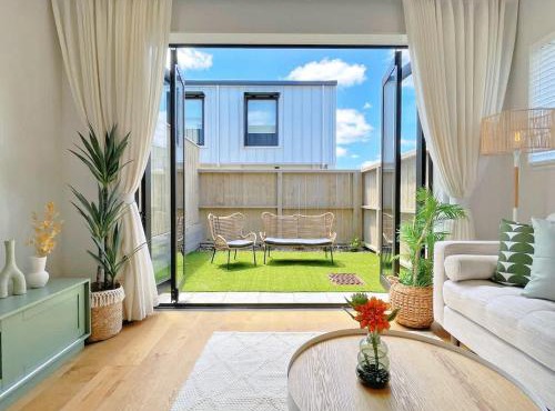 Central Oasis Hideaway - Aircon 2-BR VS Backyard Close to Ponsonby in Auckland