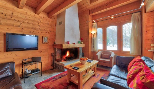 Chalet Coralie 3 Bed Chalet with Garden Near Grand Montets in Chamonix-Mont-Blanc
