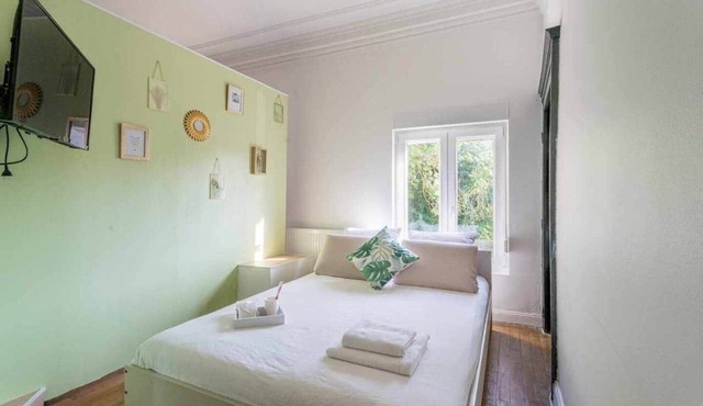 Chambre 30m² - Salon privé - 2TV - Wifi - 120m² in Woippy