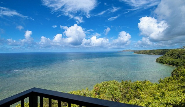 Charming & Affordable Couple's Retreat w/Ocean Views from Every Room