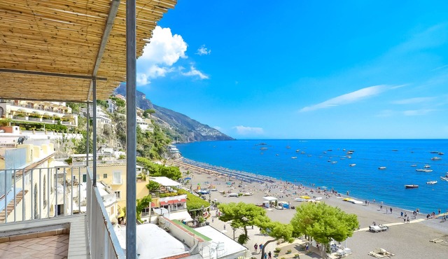 Charming house CASA RAFFI with sea view near Positano’s Spiaggia Grande beach in Positano