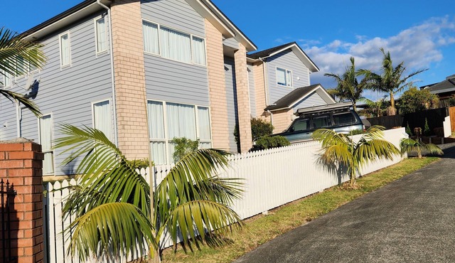Cheap, Cosy and Comfortable house in Auckland, New Zealand. in Henderson