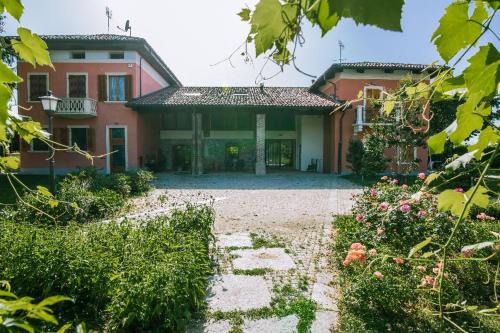 CHIARA in Cuneo