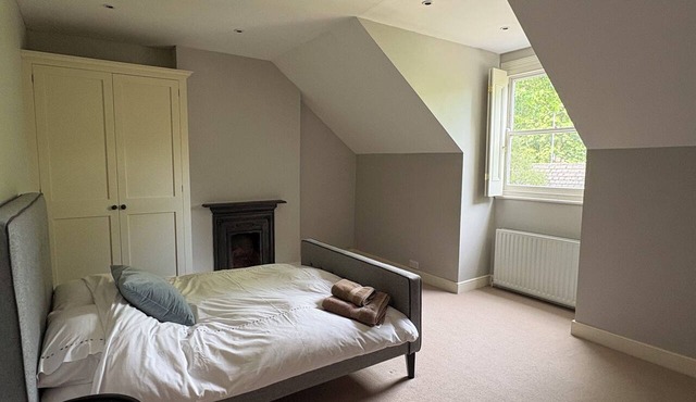 Chiswick house close to tube and amenities