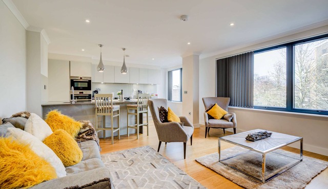Concord Apartments Kew 1 Bedroom wParking in Brentford