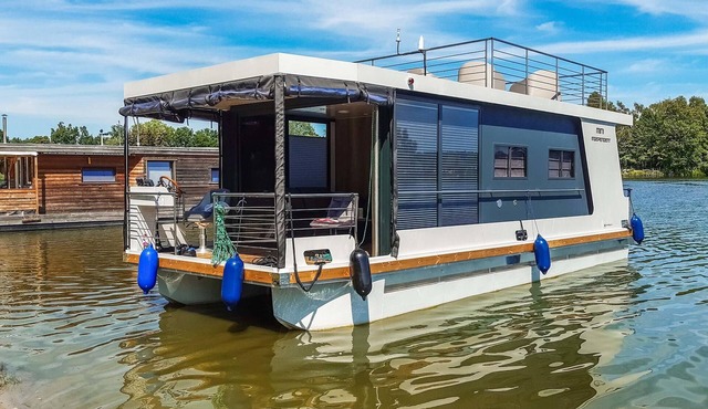 Cozy ship in Havelsee OT Kützkow