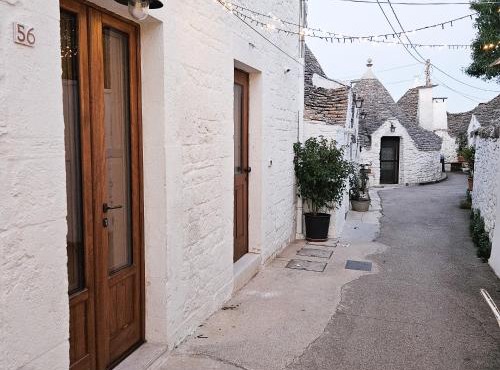 Ddo e Dde dimore nr 56 in Alberobello