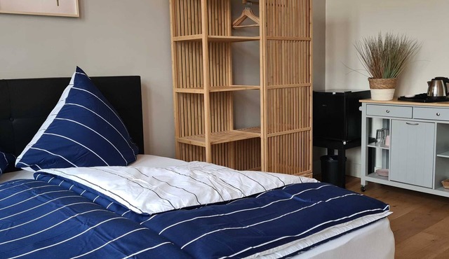 Double room 4 (18-30m², 2pers.), fridge, Smart-TV - Altes Lazarett Gästehaus in Anklam