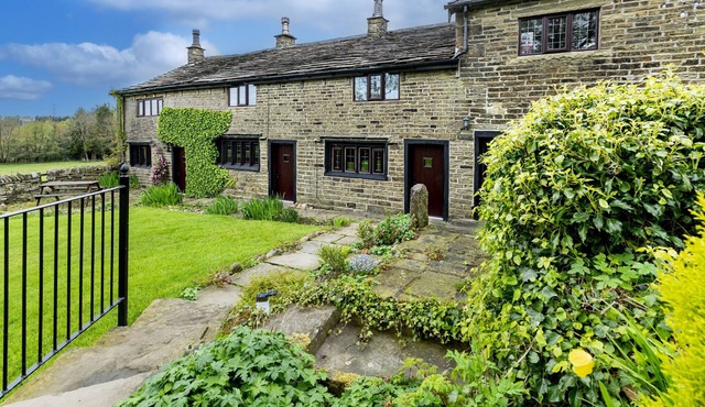 Ellen's Cottage in Bury