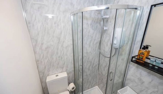 Ensuite Rooms - Long Stays Welcome in Manchester