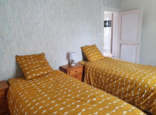 Escapade touristique: gîte avec 2 chambres, TV et cuisine équipée à Bazoches-les-Gallerandes - FR-1-590-155 in Bazoches-les-Gallerandes