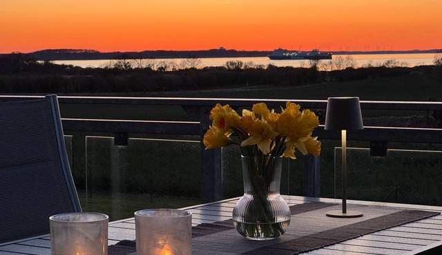 Excl. Apartment Seepanorama: Unique Baltic Sea in. 1 Series, 30 sqm balcony in Barendorf