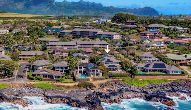 Fabulous 7 bedroom for 14 oceanfront Poipu pool home!