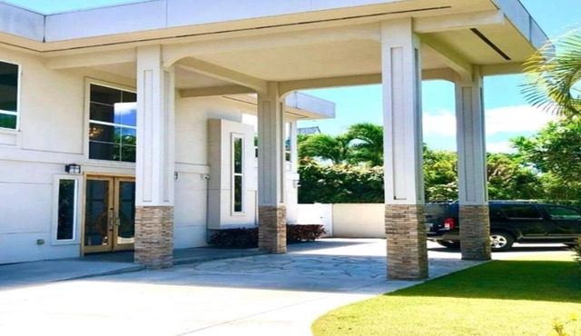 Family Estate in premier neighborhood close to waikiki