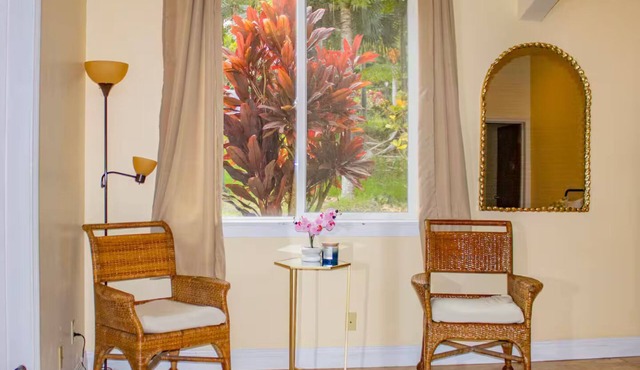 Family Retreat Near Akaka Falls – Sleeps 7 & BBQ