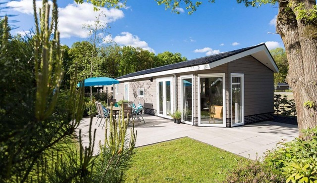 ✓ Ferox at Parc de IJsselhoeve ✓ Holiday home for 5 persons ✓ Located in Nieuwerkerk aan den IJssel (Zuid-Holland) ✓ Holiday park next to the IJssel ✓ Book directly through the park in Nieuwerkerk aan de IJssel
