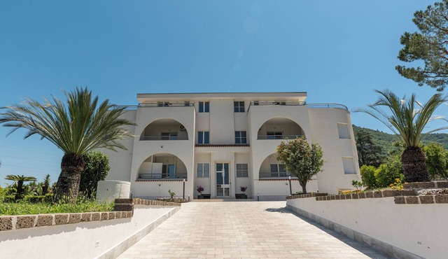 Floral Apartment