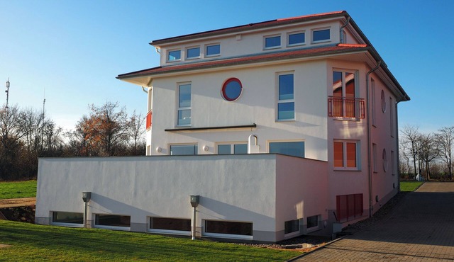 Four-window villa with private swimming pool, cinema, sauna for 14 people in Hohen Wieschendorf