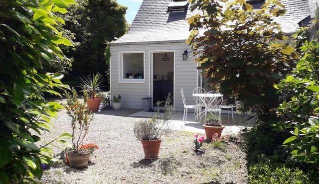 Gîte, Le Jardind'Eneour, spots de surf, plages et randonnées ! in Plonéour-Lanvern