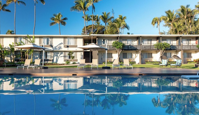 Group Getaway in Beachfront Property, 3 Pet-friendly Units, Outdoor Pool