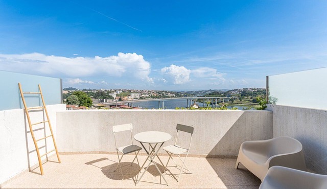 GuestReady - Freixo Island - Douro Views in Porto