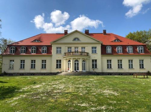 Gutshaus Gevezin in Blankenhof