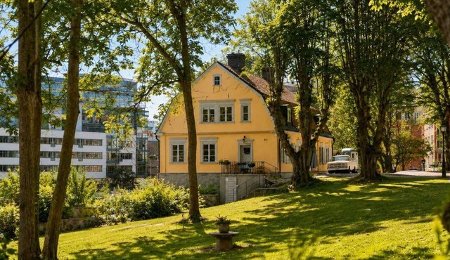 Historic Mansion Near Stockholm for stays or event in Solna