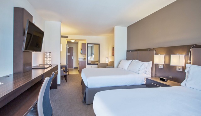 Holiday Inn Express Hotel & Suites Kailua-Kona by IHG