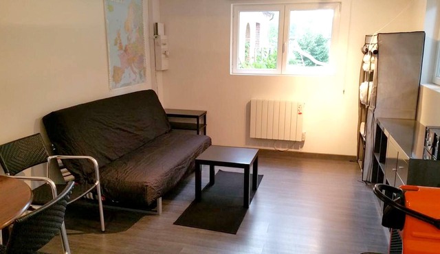 Homerez - Nice studio for 2 ppl. at Saint-Ay in Saint-Ay