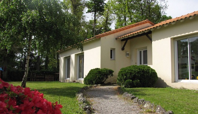 House in a green setting 20 minutes from Nantes and 30 minutes from the beaches! in Pont-Saint-Martin