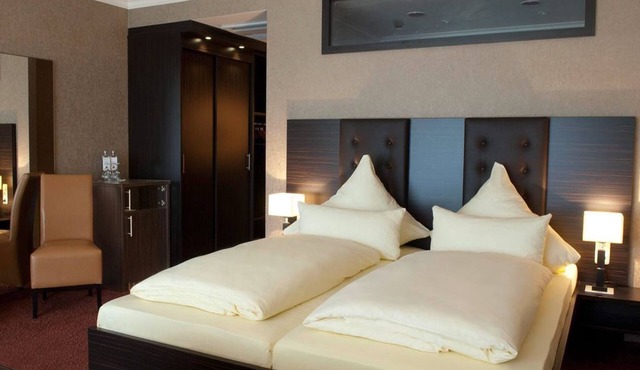 Junior Suite-Standard Rate BI 1P - Moselstern Parkhotel Krähennest in Löf