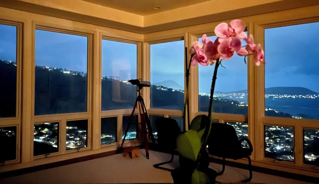 Kahala Kua Ocean-View Home, Private Gated Community, Extended Stays