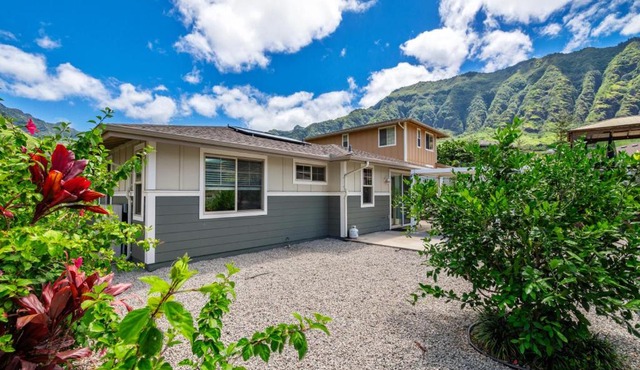 Kalo Homes - Makaha Valley Oasis