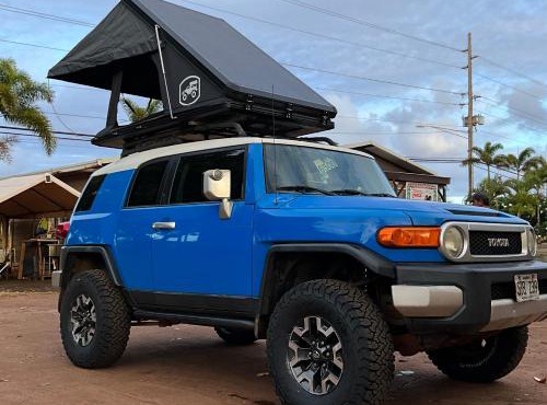Kauai Adventure fully equipped FJ Cruiser Rooftop Camper