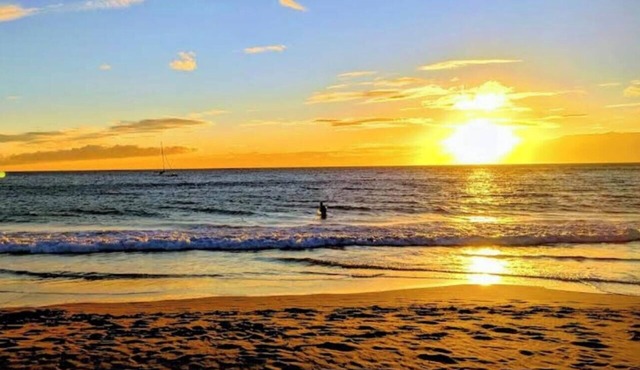 Kihei Resort Suite - Steps to Beach - Full Kitchen - Pool - Aug 9-16 Only