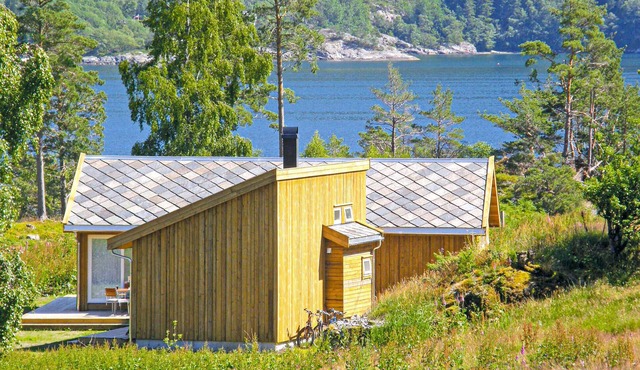 Lovely home in Hjelmeland with WiFi