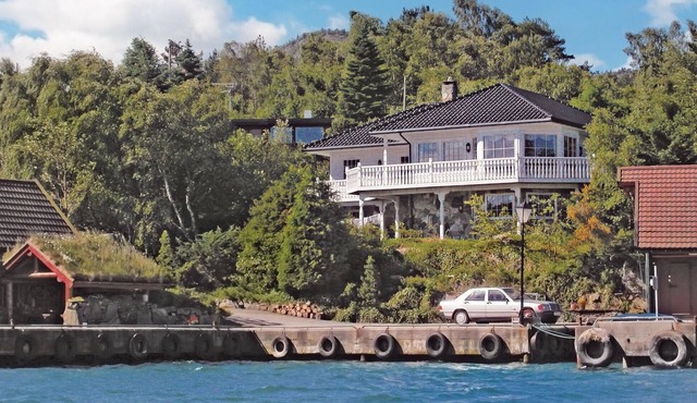 Lovely home in Sandnes with sauna