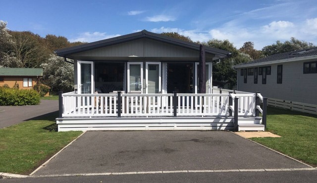 Luxury 3 Bedroom Lodge - Pet Friendly in Downton