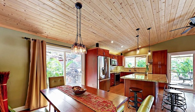 Luxury 3BR Wailea Kihei Retreat. Walk to Beaches, Private Lanai, Newly Remodeled