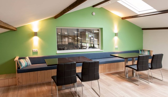Luxury group accommodation, 30 minutes from all big cities and sea. in Oudewater