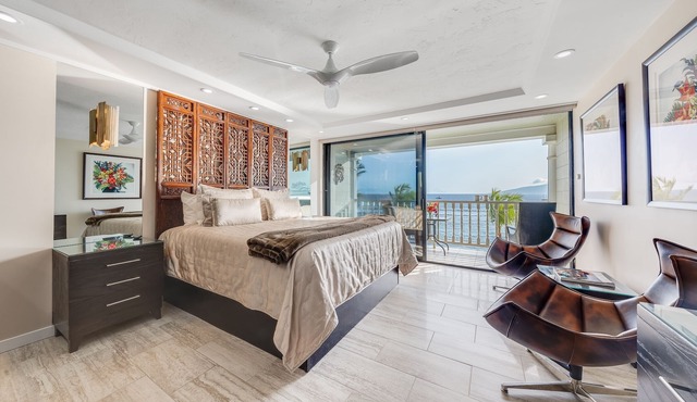 LUXURY OCEAN and BEACH FRONT studio in Lahaina Shores. Sunset ocean views!