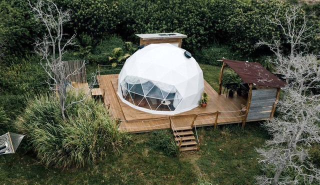 Luxury Outdoor Dome with Outdoor Bathtub, Ideal for a Big Island Camping Experience in Hawaii