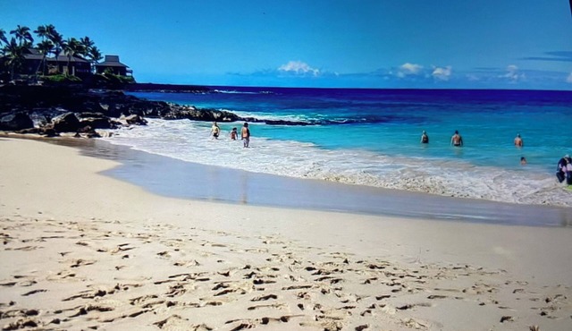 Magic Sands Beach Cozy studio WiFi wonderful Kailua-Kona 3 minute walk to Beach