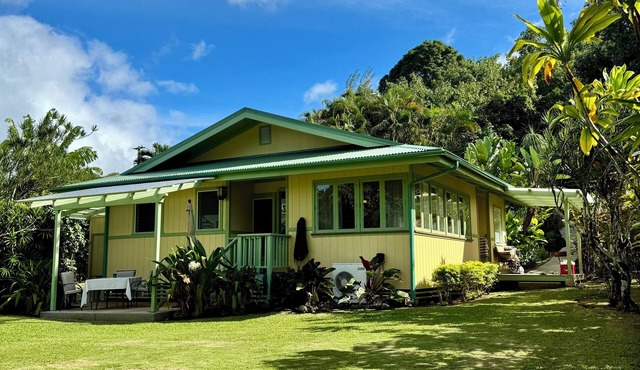 Magical Kauai Cottage on North Shore TV5131 NCU