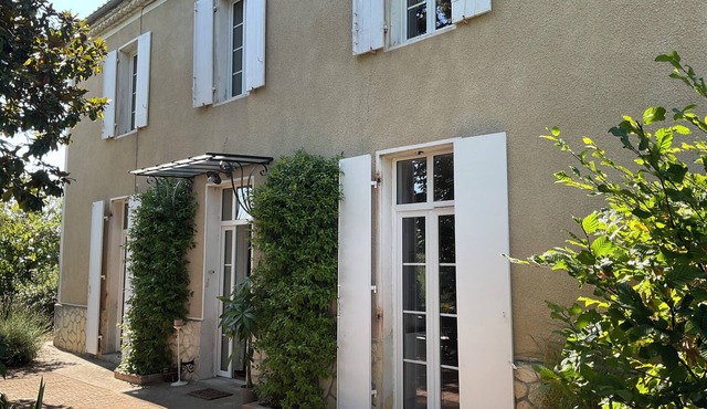 Maison Dulcis in Saint-Maixant